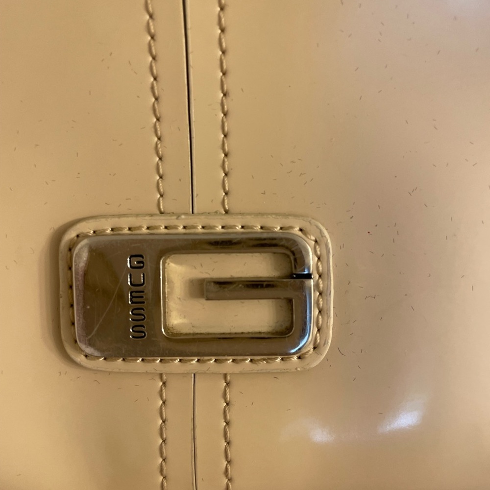 Guess - Picture 2 of 7